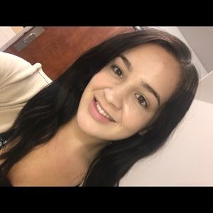 Meet your Posher, Alaina